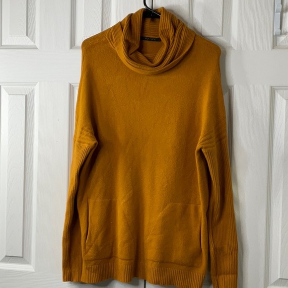Cyrus Women Sweater Medium Orange Nylon Blend Long Sleeve Knit Casual Pullover - Picture 5 of 9